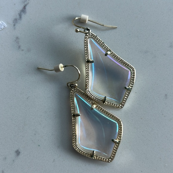 Earring - Picture 3 of 3